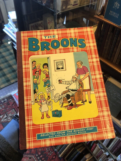 The Broons 1977: Scottish Comic Book Annual : Scotland : Dudley D Watkins