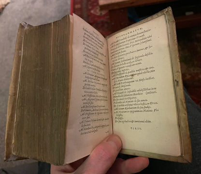 1585 De honesta disciplina : Petri Criniti Viri Doctissimi : Latin Vellum