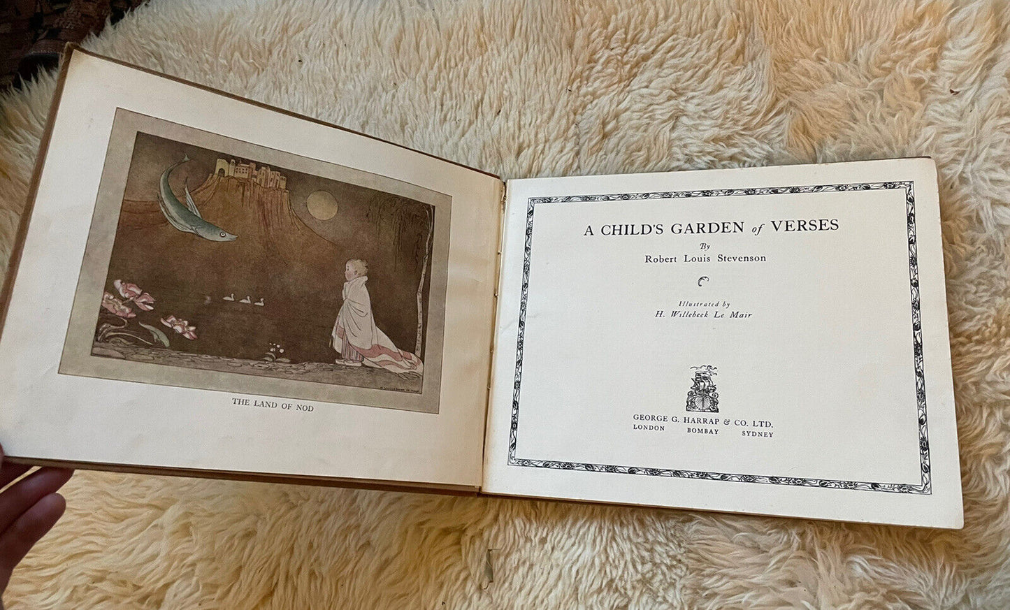 1931 A Child's Garden of Verses : Robert Louis Stevenson : H. Willebeek Le Mair