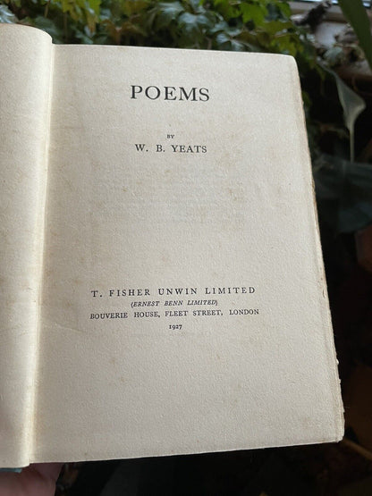1927 Poems by W.B. Yeats : Lovely Art Nouveau Gilt Spine : Fisher Unwin Poetry