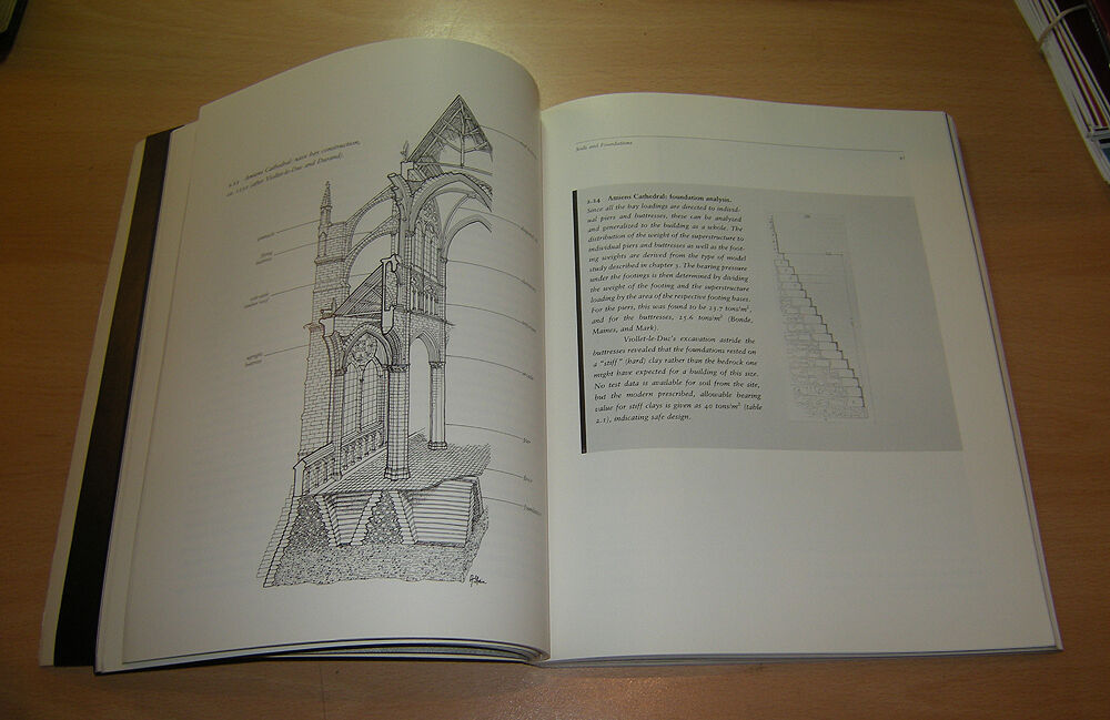 1993 Architectural Technology / Structure Large Scale Buildings / Construction