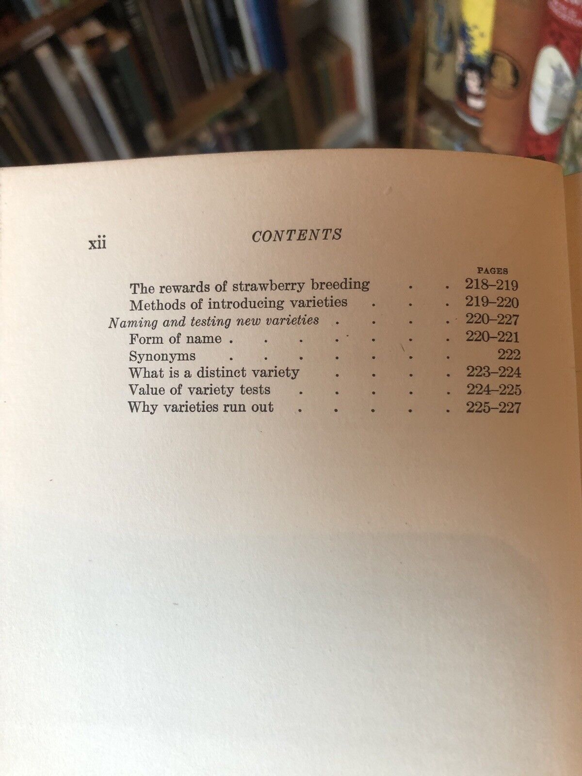 The STRAWBERRY in NORTH AMERICA - History Origin Botany and Breeding 1917